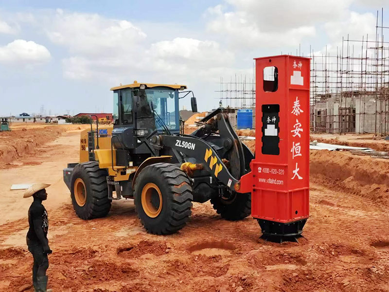 高速液壓夯實(shí)機(jī)