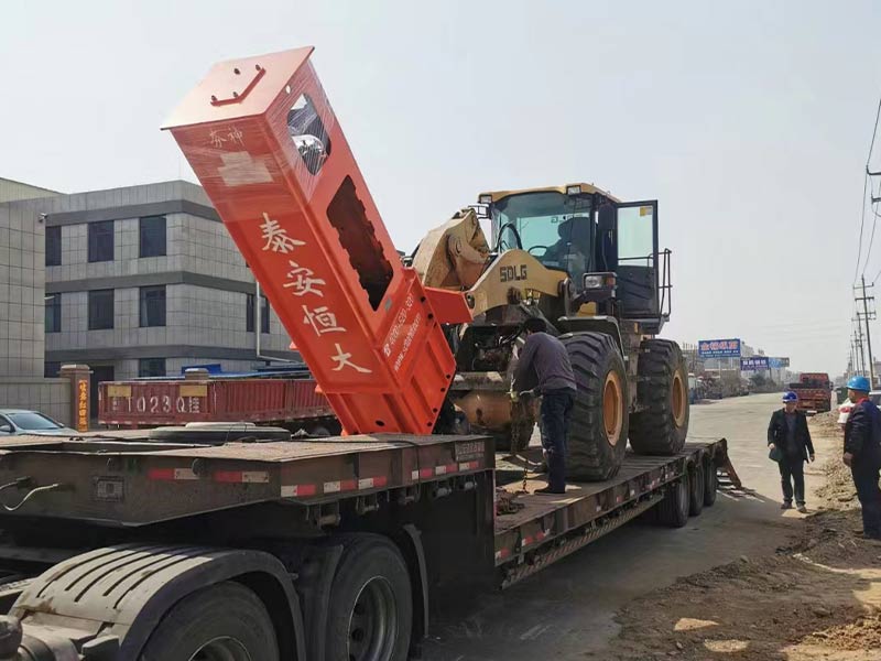 裝載機(jī)液壓打夯機(jī)